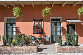 French Quarter 2BD Apt - 3 Blocks from Bourbon St.
